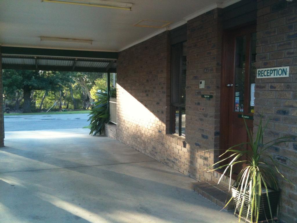 Tooleybuc Motel Bagian luar foto